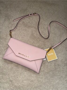 NWT JetSet Michael Kors Light Pink Leather Envelope Crossbody with Gold Hardware